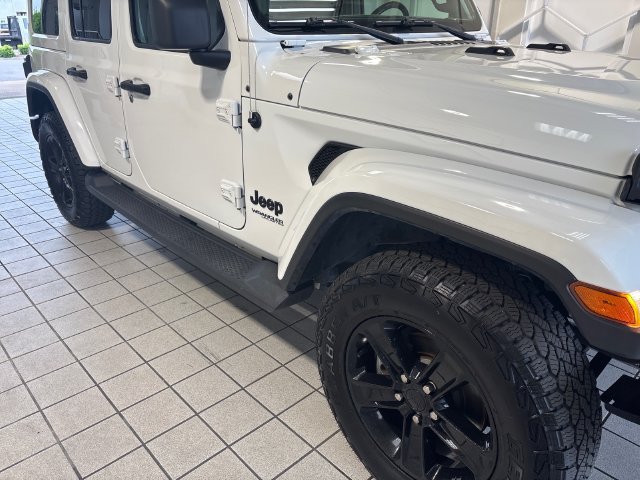 Used 2021 Jeep Wrangler Unlimited Sahara AWD/4WD image 21
