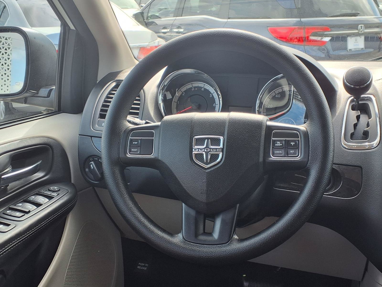 Used 2017 Dodge Grand Caravan SE w/ Power Window Group FWD image 13