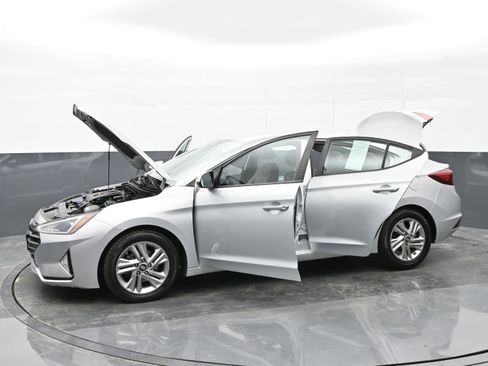 Used 2019 Hyundai Elantra SEL image 48