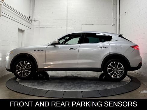 Used 2017 Maserati Levante image 6