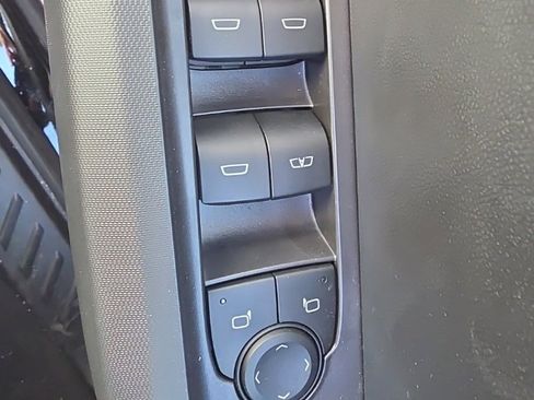 New 2025 GMC Canyon Elevation w/ Convenience Package image 29