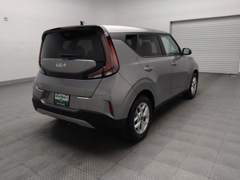 Used 2025 Kia Soul S image 9