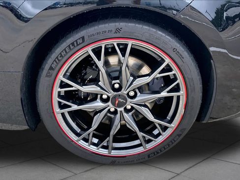 Used 2023 Chevrolet Corvette Stingray Coupe w/ Z51 Performance Package RWD image 10