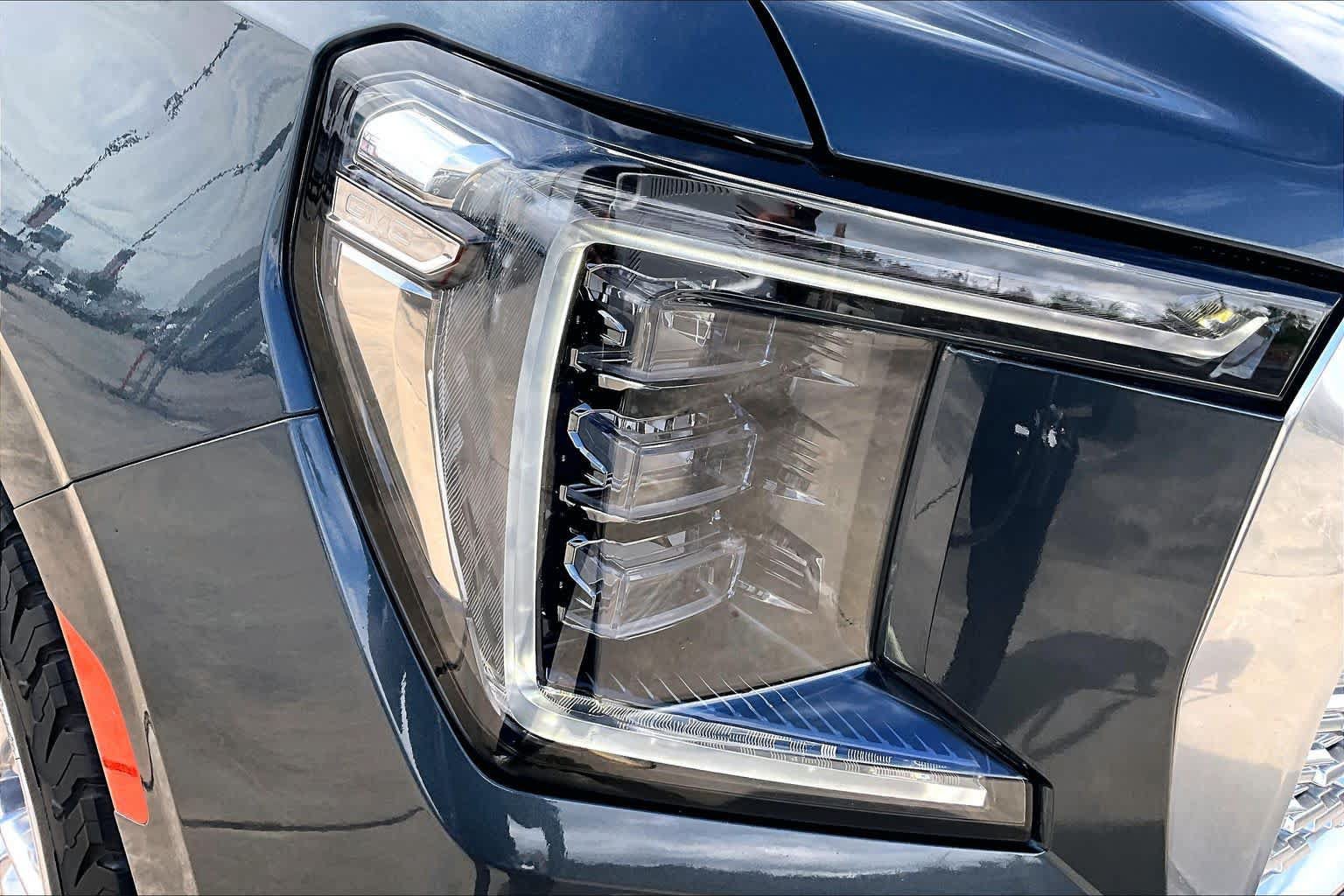 Used 2021 GMC Yukon Denali RWD image 27