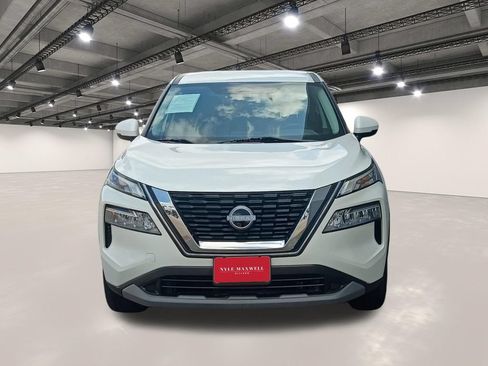 Used 2022 Nissan Rogue SV FWD image 18