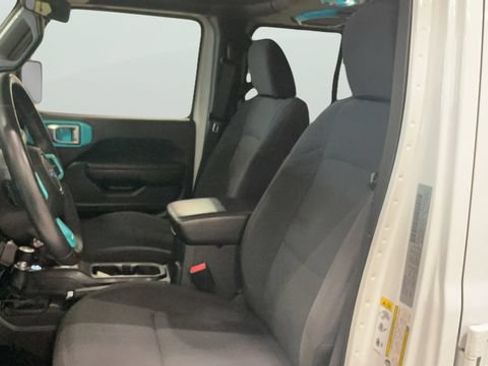 Used 2018 Jeep Wrangler Unlimited Sport S AWD/4WD image 24