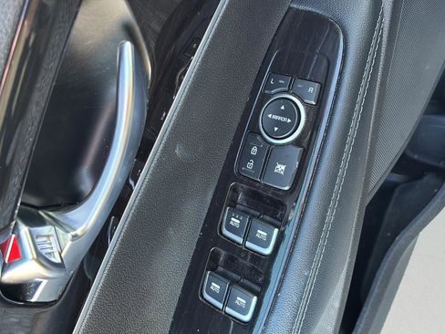 Used 2020 Kia Sorento LX w/ LX I4 Convenience Package image 21