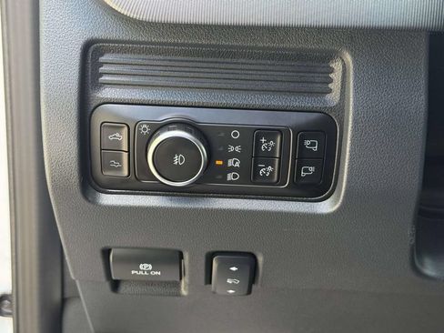Used 2025 Ford F250 Platinum AWD/4WD image 25
