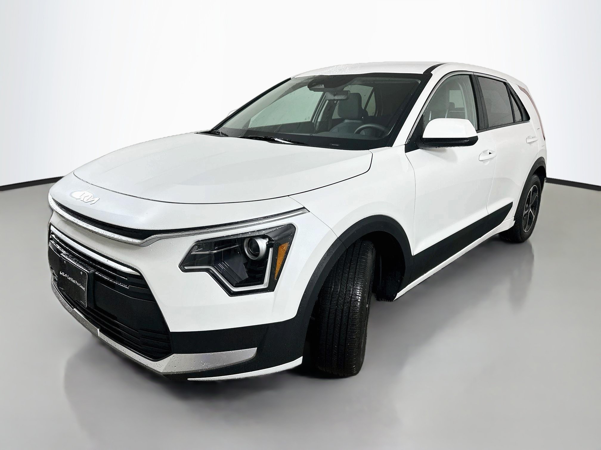 Certified 2026 Kia Niro LX FWD image 3