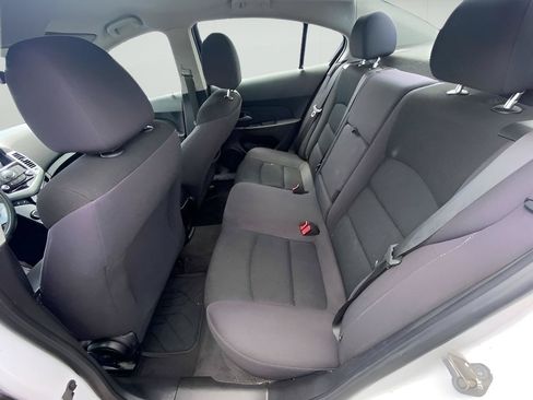 Used 2014 Chevrolet Cruze LT FWD image 24