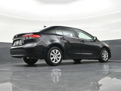 Used 2025 Toyota Corolla LE w/ Convenience Package FWD image 30