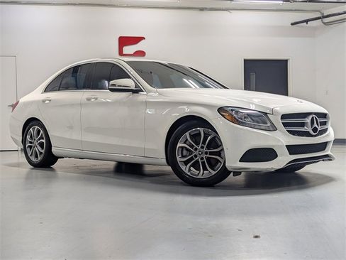 Used 2018 Mercedes-Benz C 300 Sedan image 2