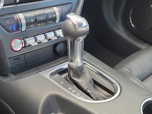 Used 2022 Ford Mustang Premium RWD image 28