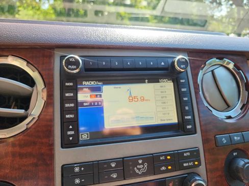 Used 2012 Ford F250 King Ranch w/ FX4 Off Road Pkg AWD/4WD image 24