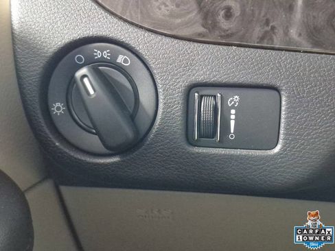 Used 2014 Dodge Grand Caravan SXT FWD image 18