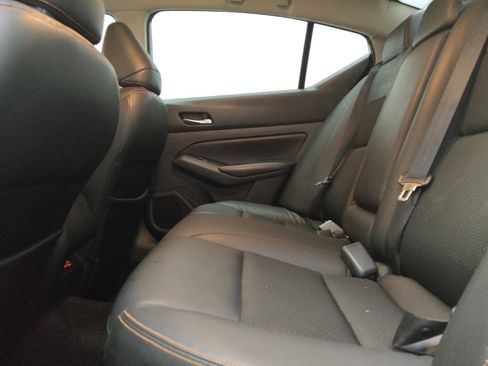 Used 2019 Nissan Altima 2.5 SR FWD image 18