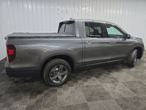 Used 2023 Honda Ridgeline RTL-E image 3