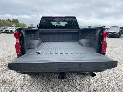 Used 2022 Chevrolet Silverado 2500 Custom w/ Custom Value Package AWD/4WD image 13