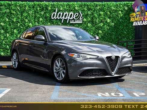 Used 2017 Alfa Romeo Giulia RWD image 3