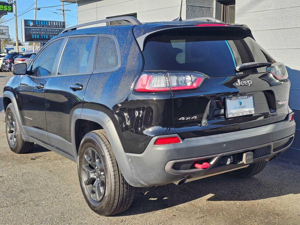Used 2019 Jeep Cherokee Trailhawk AWD/4WD image 3