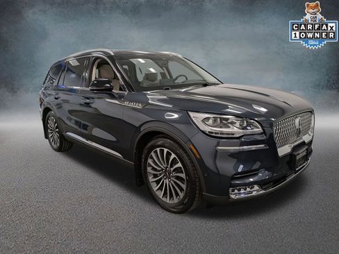 Used 2023 Lincoln Aviator Reserve w/ Equipment Group 201A image 3