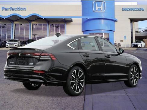 New 2026 Honda Accord Touring image 5