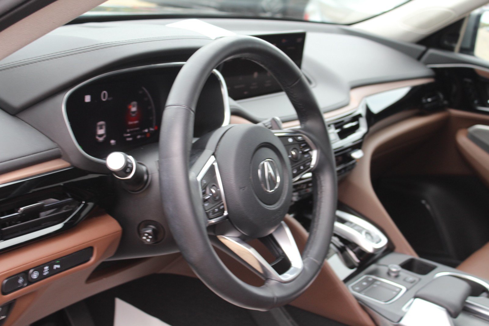 Certified 2024 Acura MDX w/ Technology Package AWD/4WD image 15