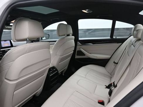 Used 2019 BMW 530i w/ Premium Package RWD image 15