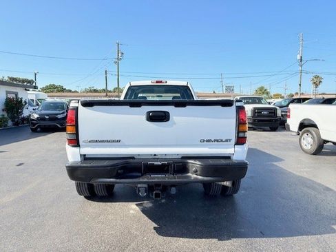 Used 2006 Chevrolet Silverado 3500 W/T w/ Heavy-Duty Power Package image 6