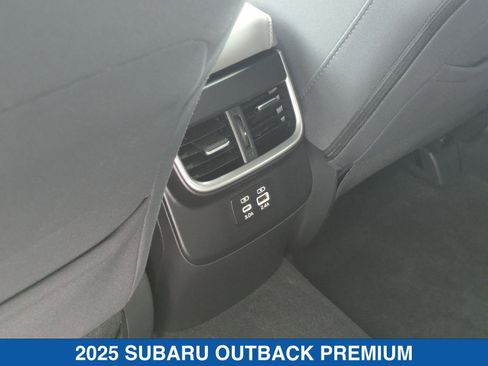 Certified 2025 Subaru Outback Premium AWD/4WD image 31