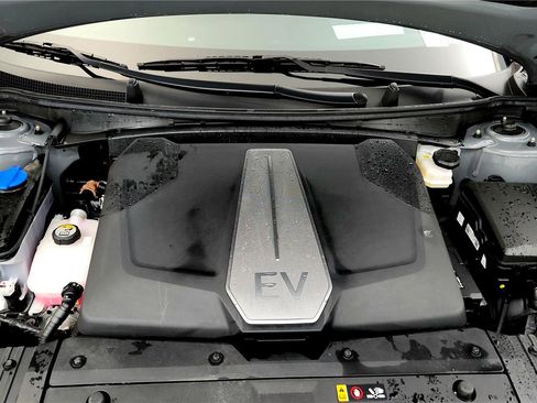 Used 2022 Kia EV6 GT-Line w/ First Edition Package image 27