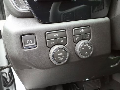 New 2026 Chevrolet Silverado 1500 LT image 11