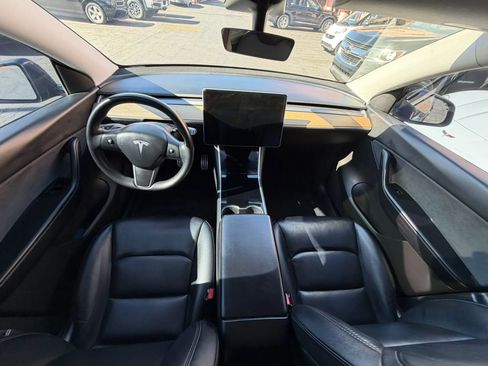 Used 2020 Tesla Model Y Performance image 12