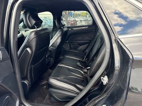 Used 2018 Lincoln MKC Premiere FWD image 6