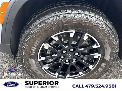 Used 2025 Chevrolet Traverse Z71 w/ Enhanced Driving Package AWD/4WD image 14