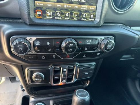 Used 2023 Jeep Wrangler Unlimited Sport AWD/4WD image 27