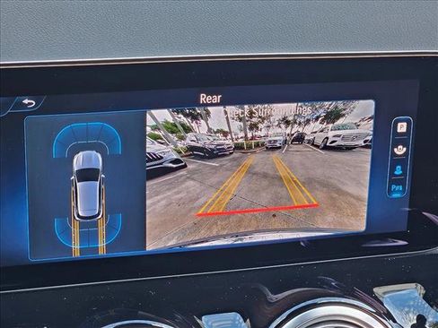 Used 2025 Mercedes-Benz GLA 250 image 14