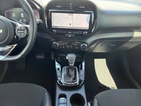 Certified 2025 Kia Soul GT-Line w/ GT-Line Technology Package FWD image 13