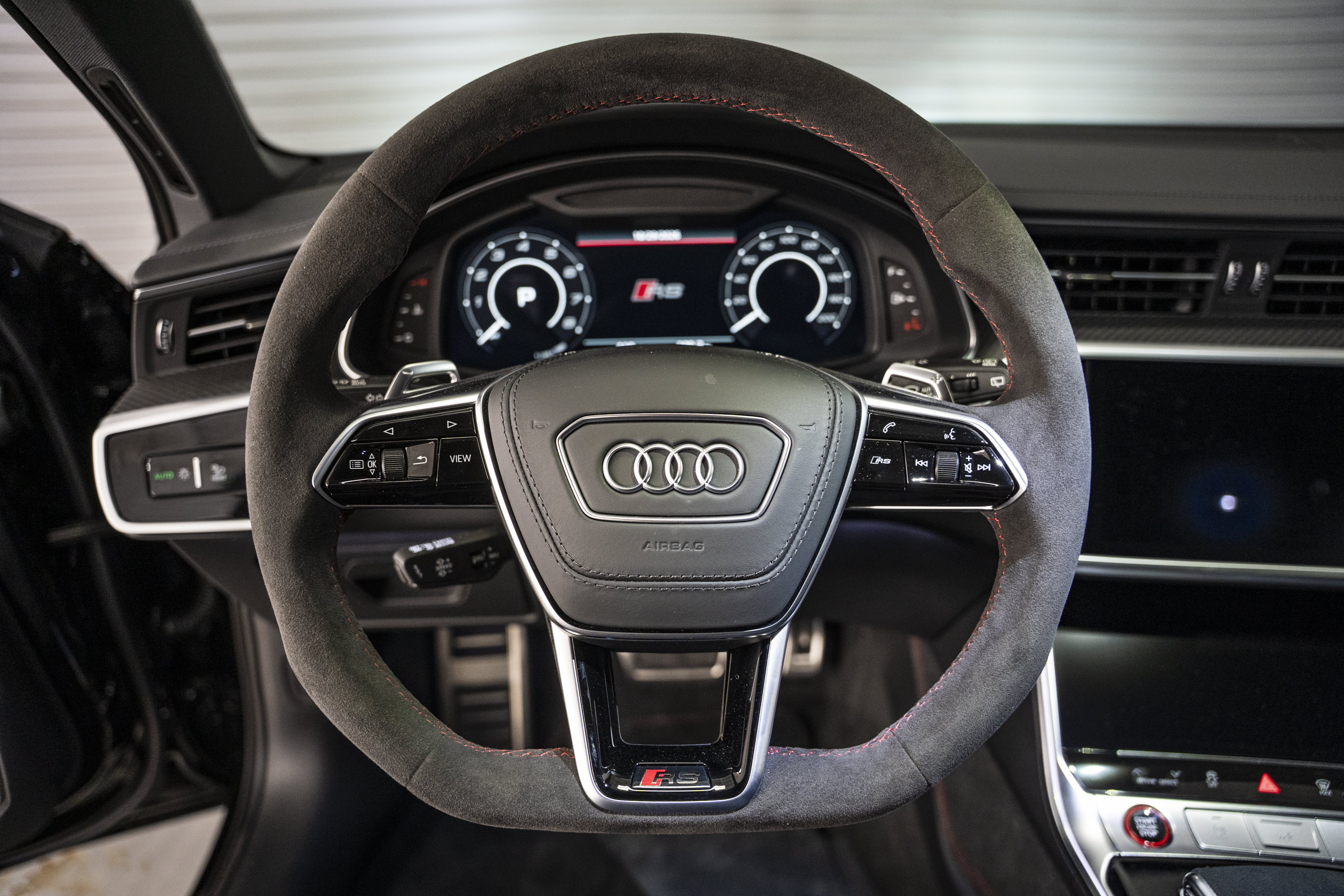 Used 2025 Audi RS 6 performance AWD/4WD image 35