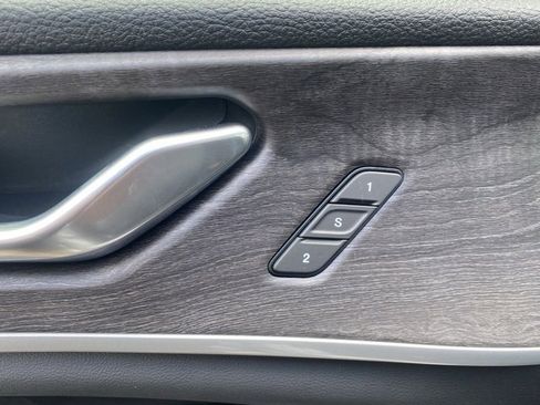 New 2025 Jeep Grand Cherokee L Limited w/ Luxury Tech Group II image 14