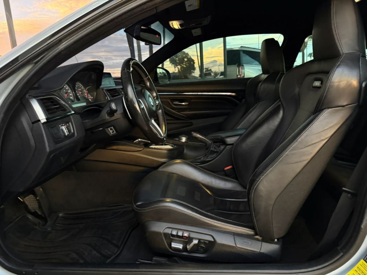 Used 2018 BMW M4 Coupe RWD image 37