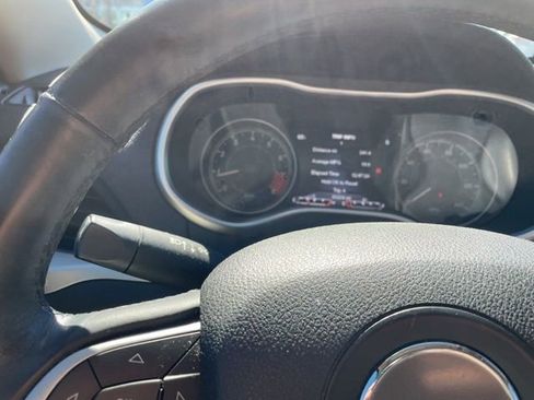 Used 2014 Jeep Cherokee Trailhawk w/ Comfort/Convenience Group image 17