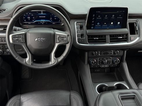 Used 2023 Chevrolet Tahoe Z71 w/ Luxury Package image 12