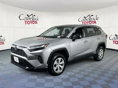 Used 2024 Toyota RAV4 LE image 2