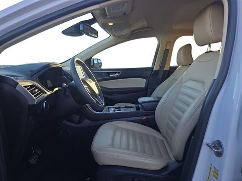 Used 2024 Ford Edge SEL w/ Convenience Package image 10