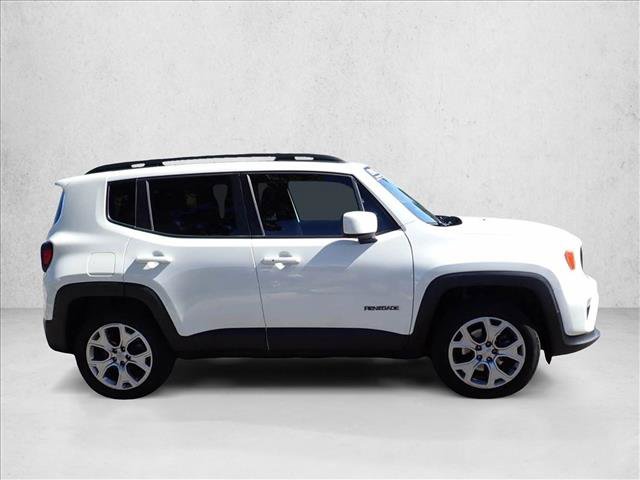 Used 2019 Jeep Renegade Latitude w/ Safety & Security Group II AWD/4WD image 5