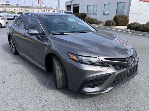 Used 2024 Toyota Camry SE w/ Convenience Package image 7