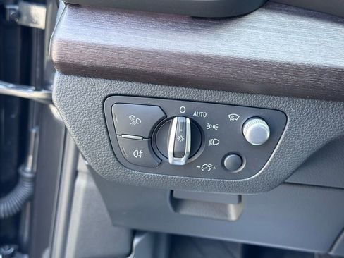 Used 2021 Audi Q5 Prestige image 17