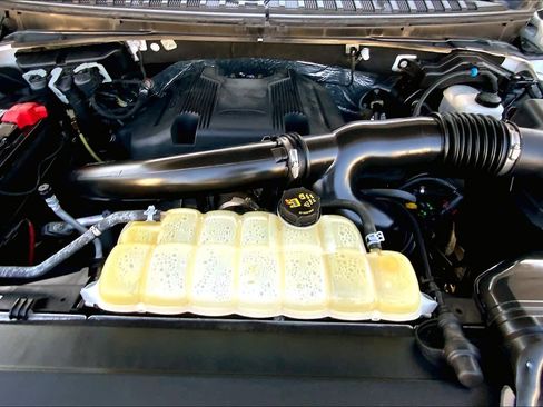 Used 2020 Ford Expedition Limited w/ Equipment Group 302A image 27