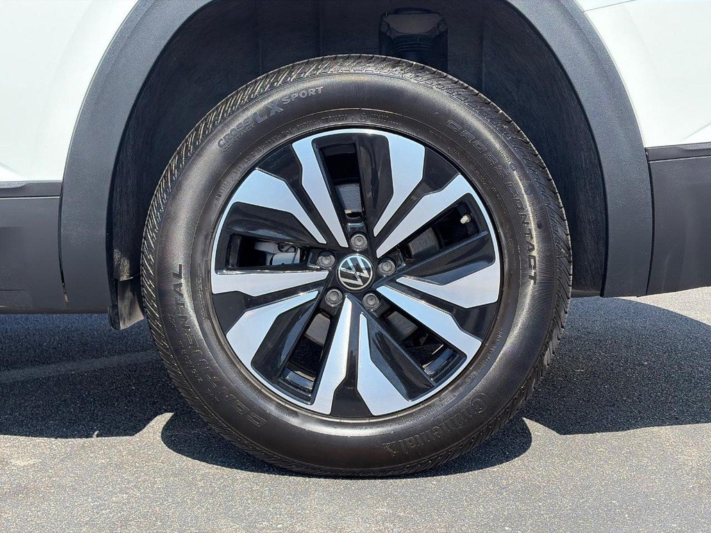Used 2024 Volkswagen Atlas SE FWD image 9